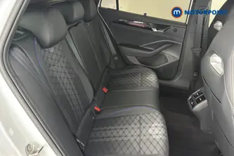 Volkswagen Passat R-Line Automatic Petrol Plug-In Hybrid Estate - Stock Number (1669021) - 25th supplementary image