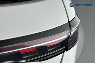 Volkswagen Passat R-Line Automatic Petrol Plug-In Hybrid Estate - Stock Number (1669021) - 36th supplementary image