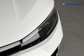 Volkswagen Passat R-Line Automatic Petrol Plug-In Hybrid Estate - Stock Number (1669021) - 42nd supplementary image