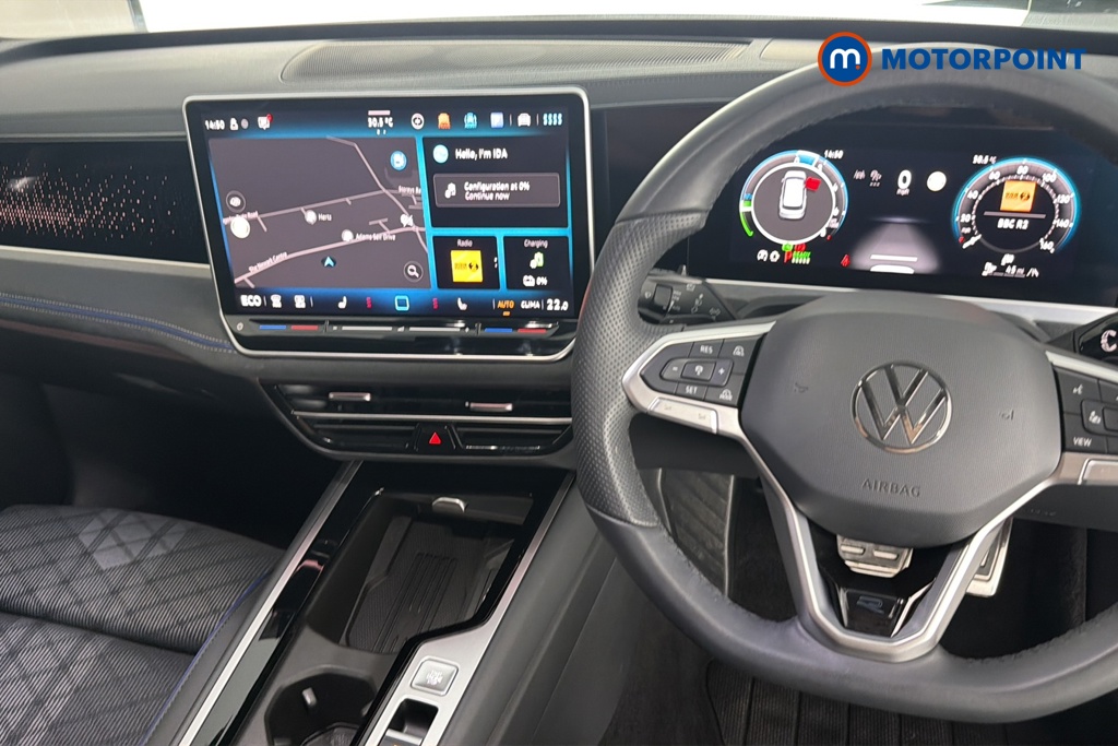 Volkswagen Passat R-Line Automatic Petrol Plug-In Hybrid Estate - Stock Number (1669021) - 1st supplementary image