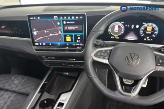 Volkswagen Passat R-Line Automatic Petrol Plug-In Hybrid Estate - Stock Number (1669021) - 1st supplementary image