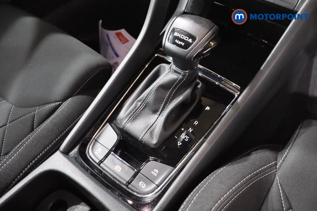 Skoda Karoq Sportline Automatic Diesel SUV - Stock Number (1669077) - 3rd supplementary image
