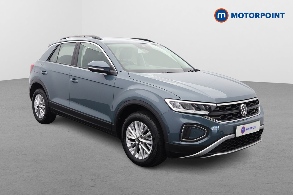Volkswagen T-Roc Life Automatic Petrol SUV - Stock Number (1669088) - Drivers side front corner