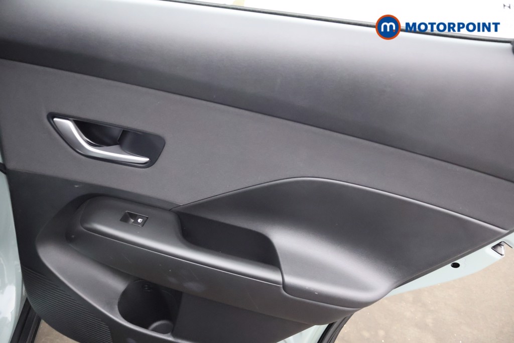 Hyundai Kona Advance Automatic Petrol-Electric Hybrid SUV - Stock Number (1669642) - 21st supplementary image