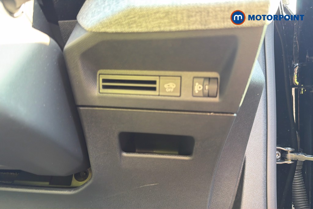 Peugeot 5008 Allure Premium Automatic Petrol SUV - Stock Number (1669665) - 9th supplementary image