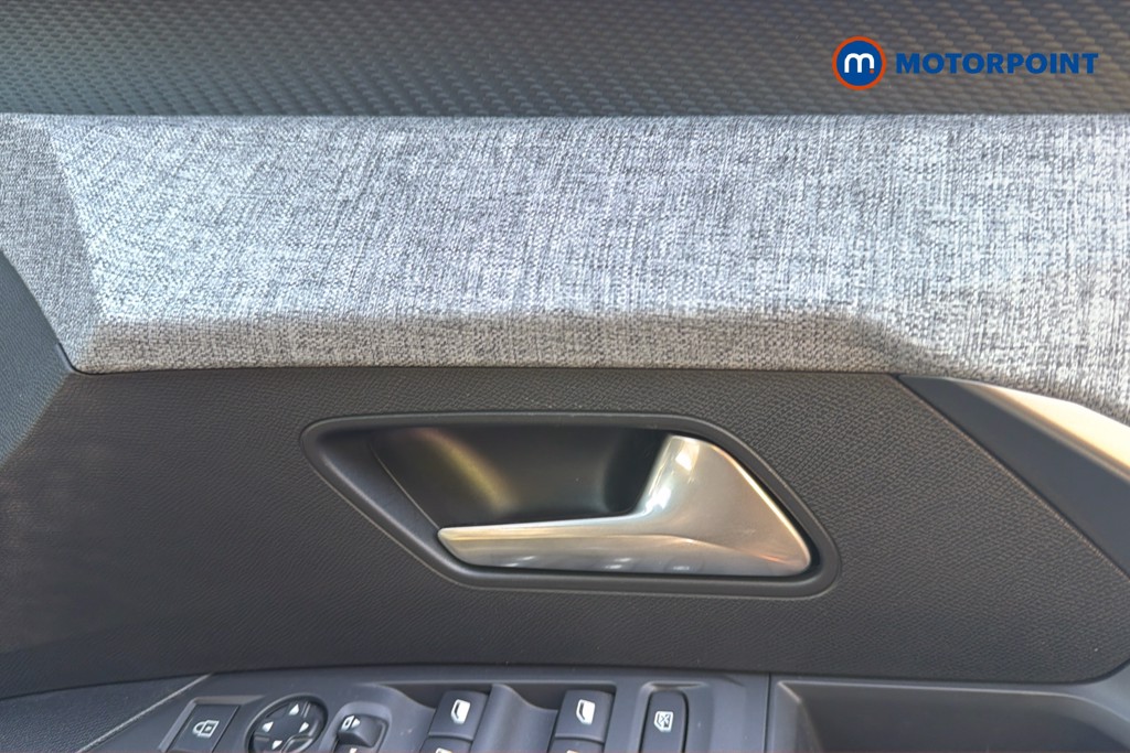 Peugeot 5008 Allure Premium Automatic Petrol SUV - Stock Number (1669665) - 42nd supplementary image