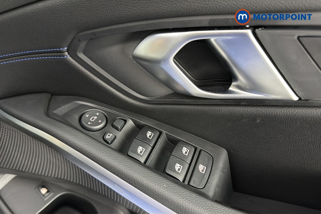 BMW 3 Series M Sport Automatic Petrol Plug-In Hybrid Saloon - Stock Number (1669766) - 19th supplementary image