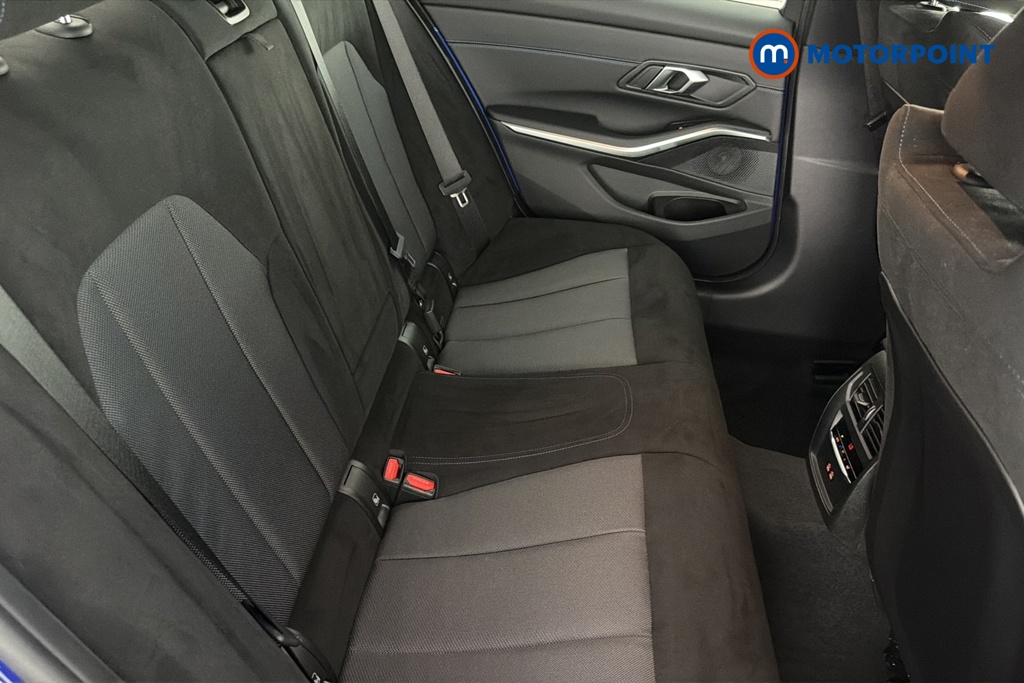 BMW 3 Series M Sport Automatic Petrol Plug-In Hybrid Saloon - Stock Number (1669766) - 25th supplementary image