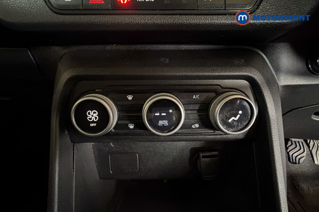 Dacia Jogger Expression Manual Petrol People Carrier - Stock Number (1643202) - 4th supplementary image