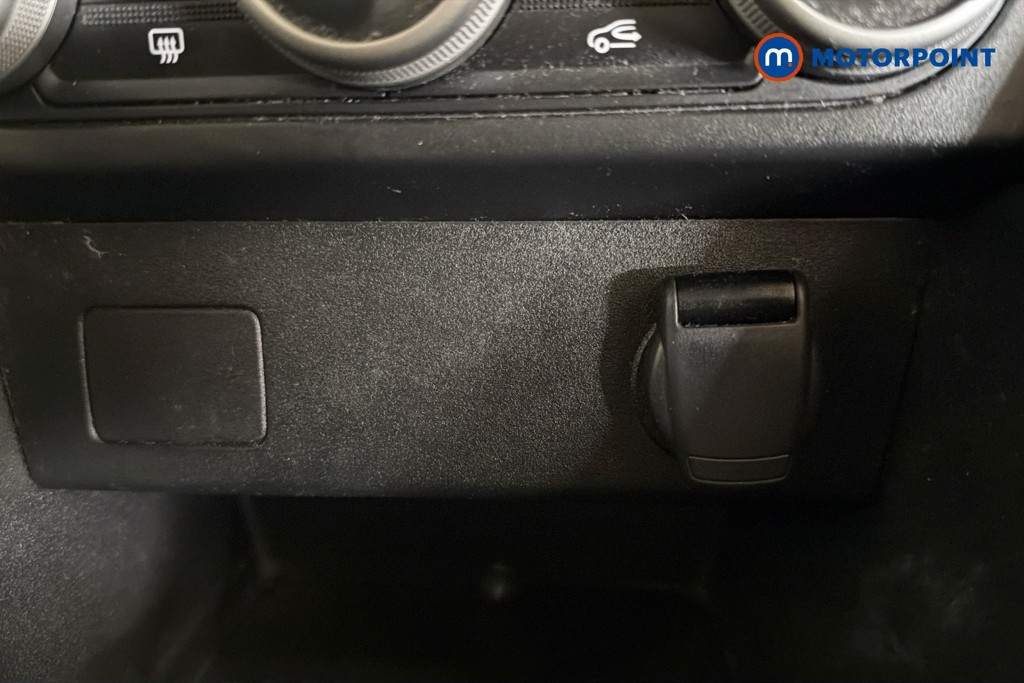 Dacia Jogger Expression Manual Petrol People Carrier - Stock Number (1643202) - 5th supplementary image