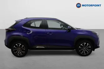 Toyota Yaris Cross Design Automatic Petrol-Electric Hybrid Estate - Stock Number (1651329) - Drivers side