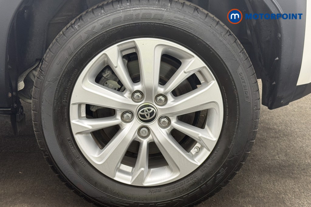 Toyota Yaris Cross Icon Automatic Petrol-Electric Hybrid Estate - Stock Number (1652233) - 2nd supplementary image