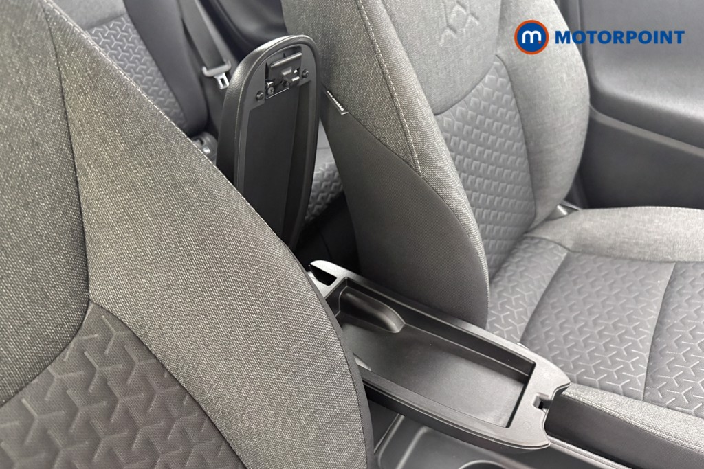 Toyota Yaris Cross Icon Automatic Petrol-Electric Hybrid Estate - Stock Number (1652233) - 16th supplementary image