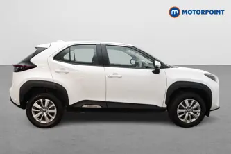 Toyota Yaris Cross Icon Automatic Petrol-Electric Hybrid Estate - Stock Number (1652233) - Drivers side