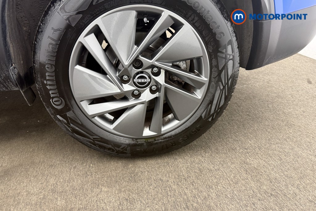 Nissan Qashqai Acenta Premium Manual Petrol SUV - Stock Number (1654048) - 2nd supplementary image