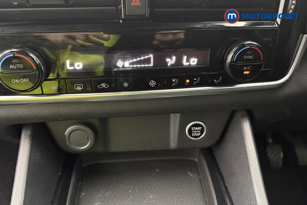 Nissan Qashqai Acenta Premium Manual Petrol SUV - Stock Number (1654048) - 16th supplementary image
