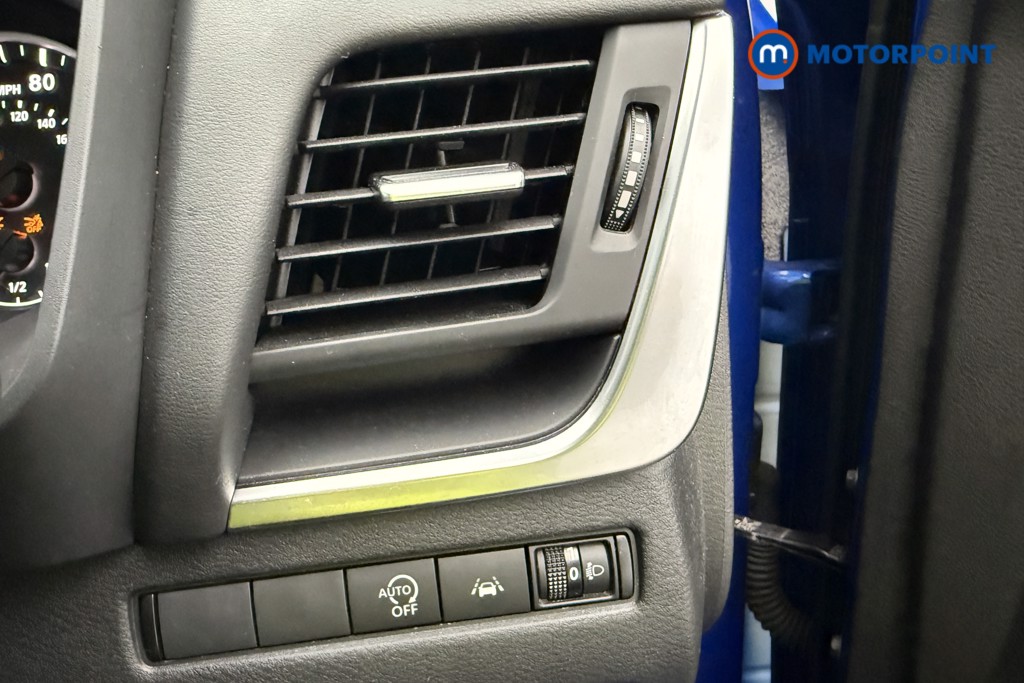 Nissan Qashqai Acenta Premium Manual Petrol SUV - Stock Number (1654048) - 32nd supplementary image