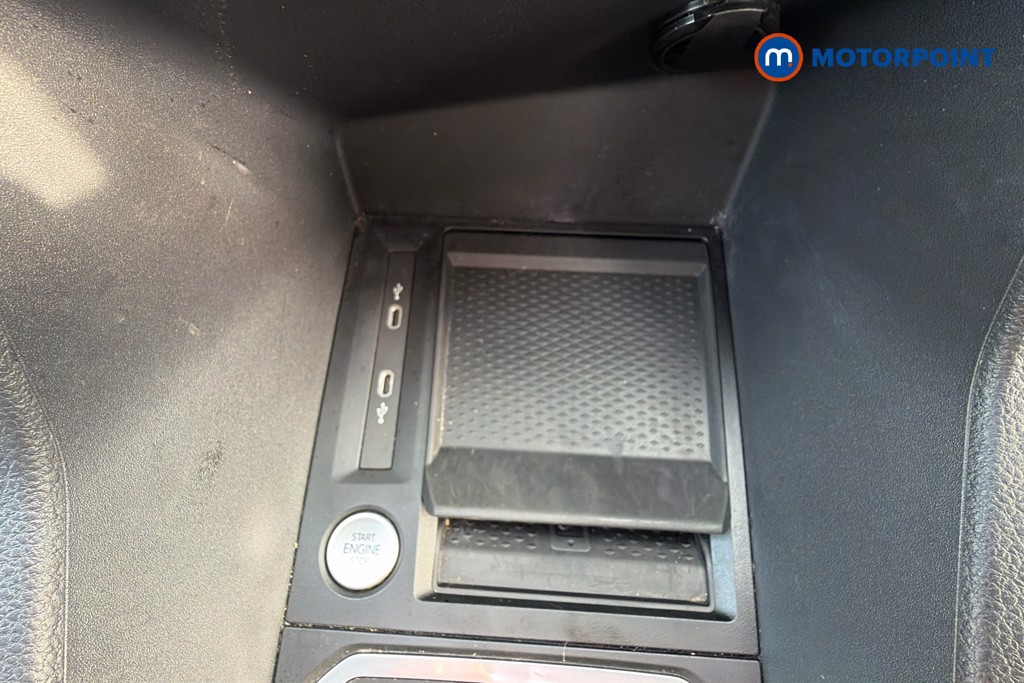 Ford Transit Connect Limited Automatic Petrol Plug-In Hybrid Panel Van - Stock Number (1655405) - 3rd supplementary image