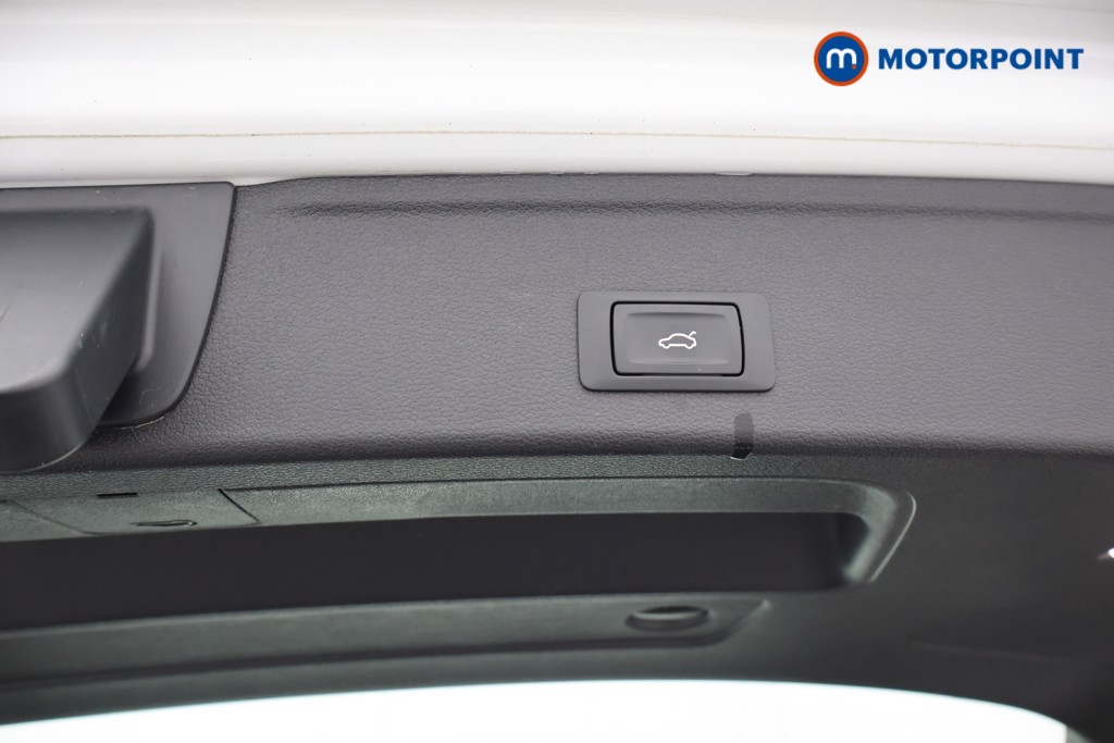 Audi A4 S Line Automatic Petrol Estate - Stock Number (1658849) - 21st supplementary image