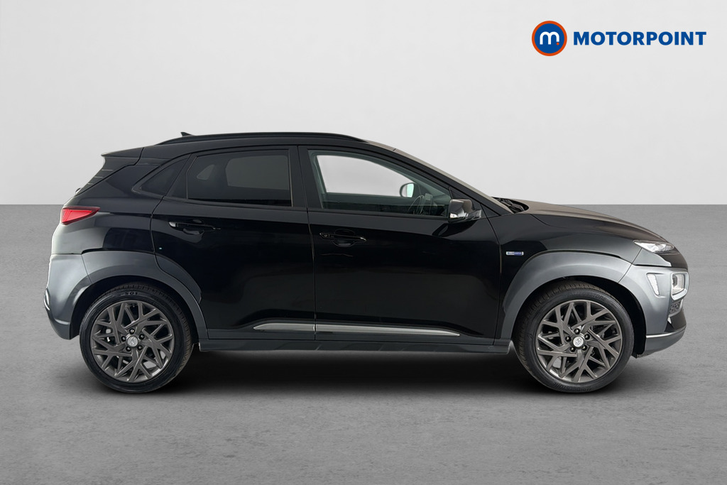 Hyundai Kona Premium Se Automatic Petrol-Electric Hybrid SUV - Stock Number (1659016) - Passenger side