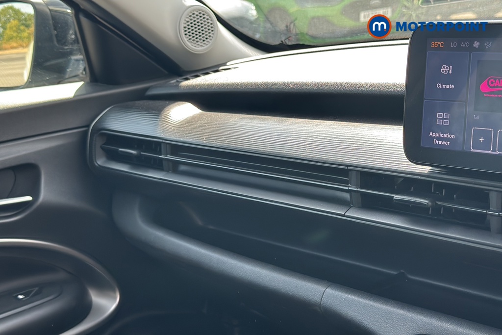 Jeep Avenger Altitude Manual Petrol SUV - Stock Number (1659093) - 995th supplementary image