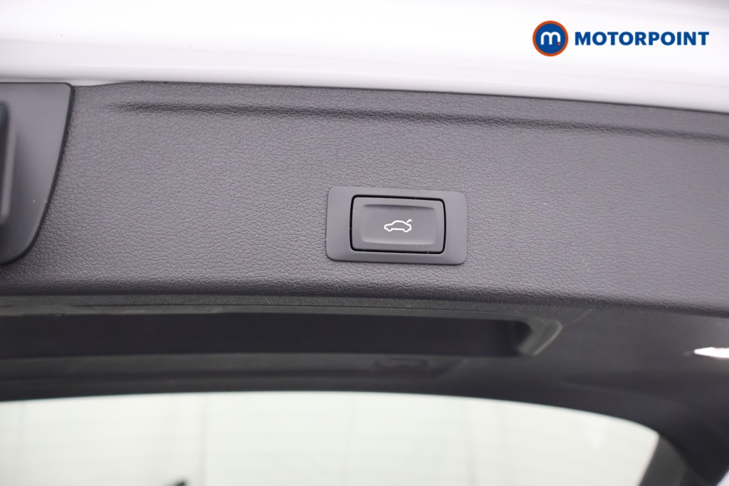 Audi A4 Black Edition Automatic Petrol Estate - Stock Number (1659807) - 22nd supplementary image