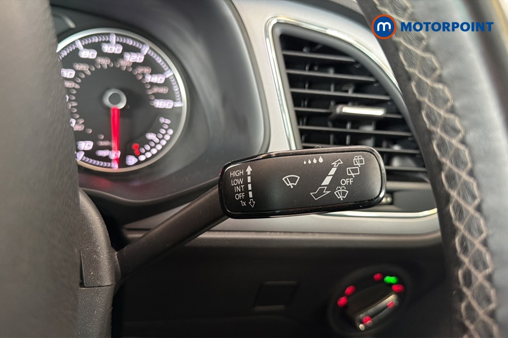 Seat Leon Se Dynamic Manual Diesel Hatchback - Stock Number (1659935) - 6th supplementary image