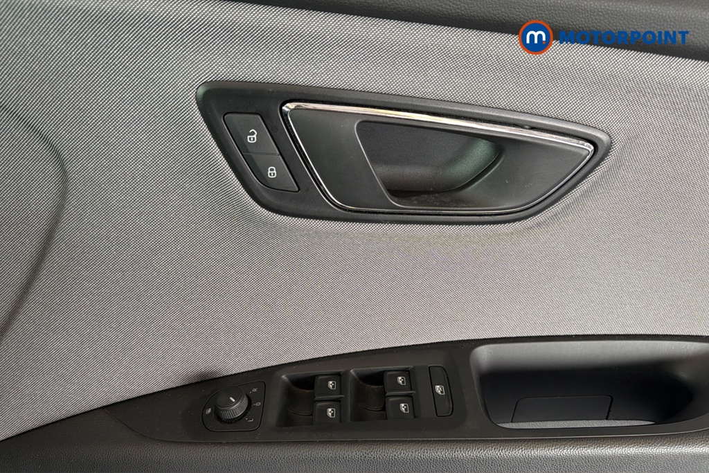 Seat Leon Se Dynamic Manual Diesel Hatchback - Stock Number (1659935) - 19th supplementary image