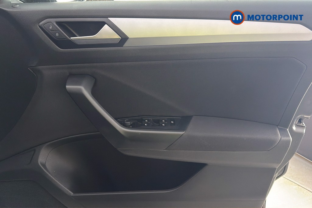 Volkswagen T-Roc Life Automatic Petrol SUV - Stock Number (1659944) - 19th supplementary image