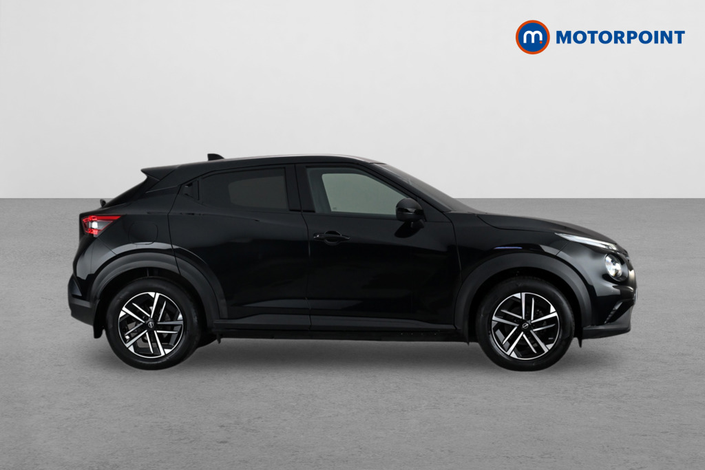 Nissan Juke N-Connecta Automatic Petrol-Electric Hybrid SUV - Stock Number (1660388) - Drivers side