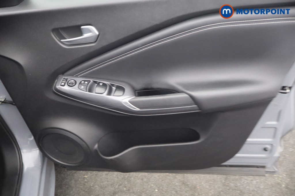 Nissan Juke N-Connecta Automatic Petrol SUV - Stock Number (1660475) - 10th supplementary image