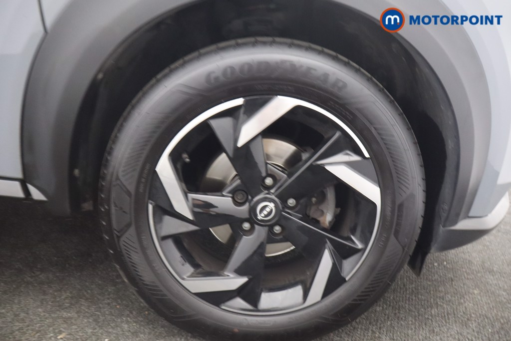 Nissan Juke N-Connecta Automatic Petrol SUV - Stock Number (1660475) - 27th supplementary image