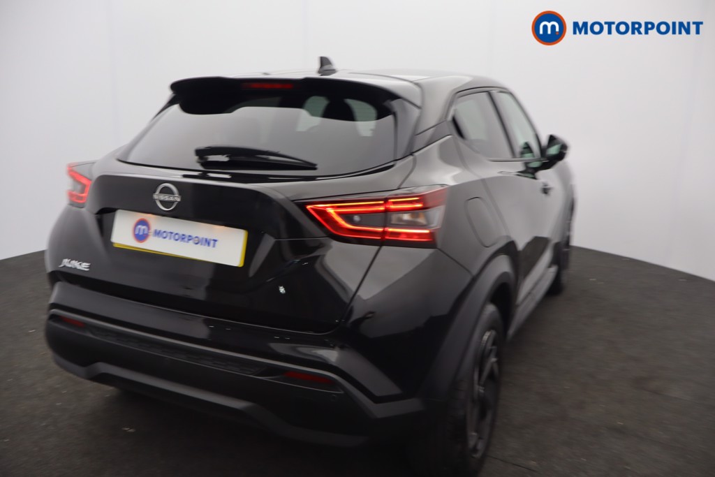Nissan Juke N-Connecta Manual Petrol SUV - Stock Number (1661584) - 2nd supplementary image