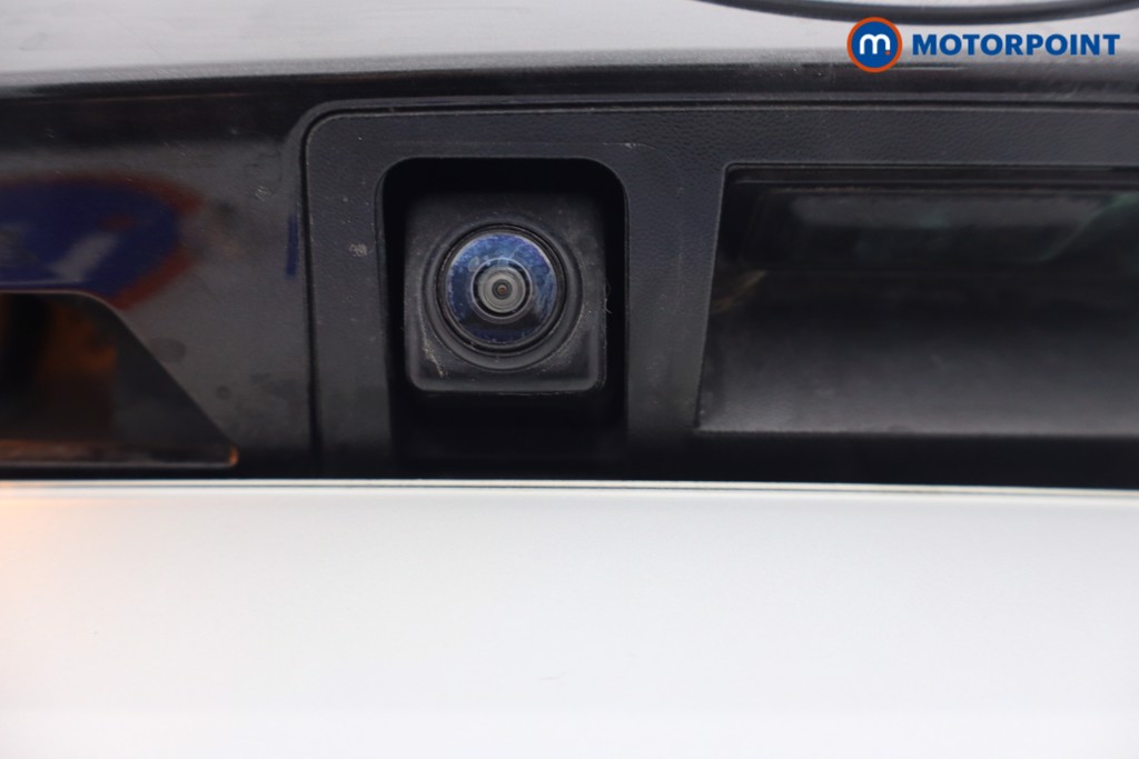 Nissan Juke N-Connecta Manual Petrol SUV - Stock Number (1661584) - 5th supplementary image