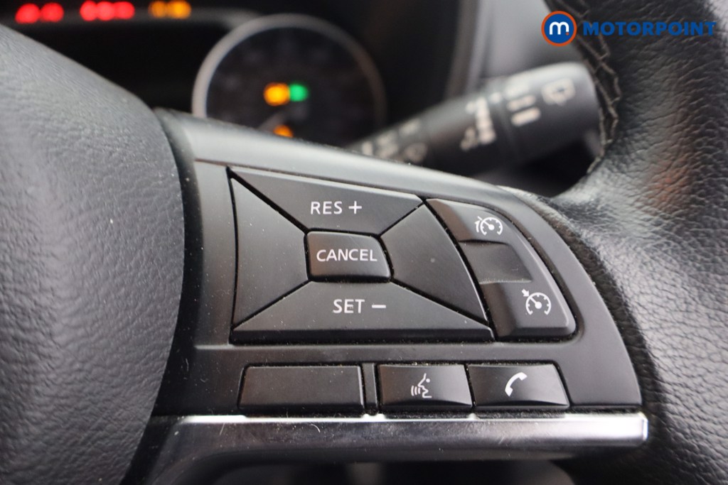 Nissan Juke N-Connecta Manual Petrol SUV - Stock Number (1661584) - 14th supplementary image