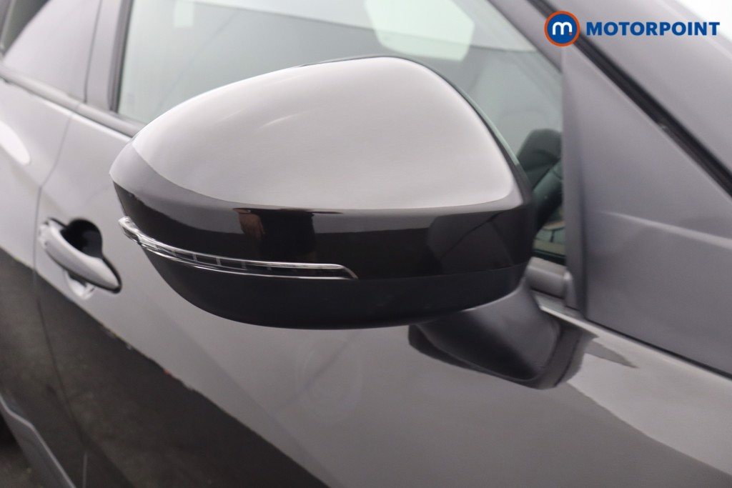 Nissan Juke N-Connecta Manual Petrol SUV - Stock Number (1661584) - 22nd supplementary image