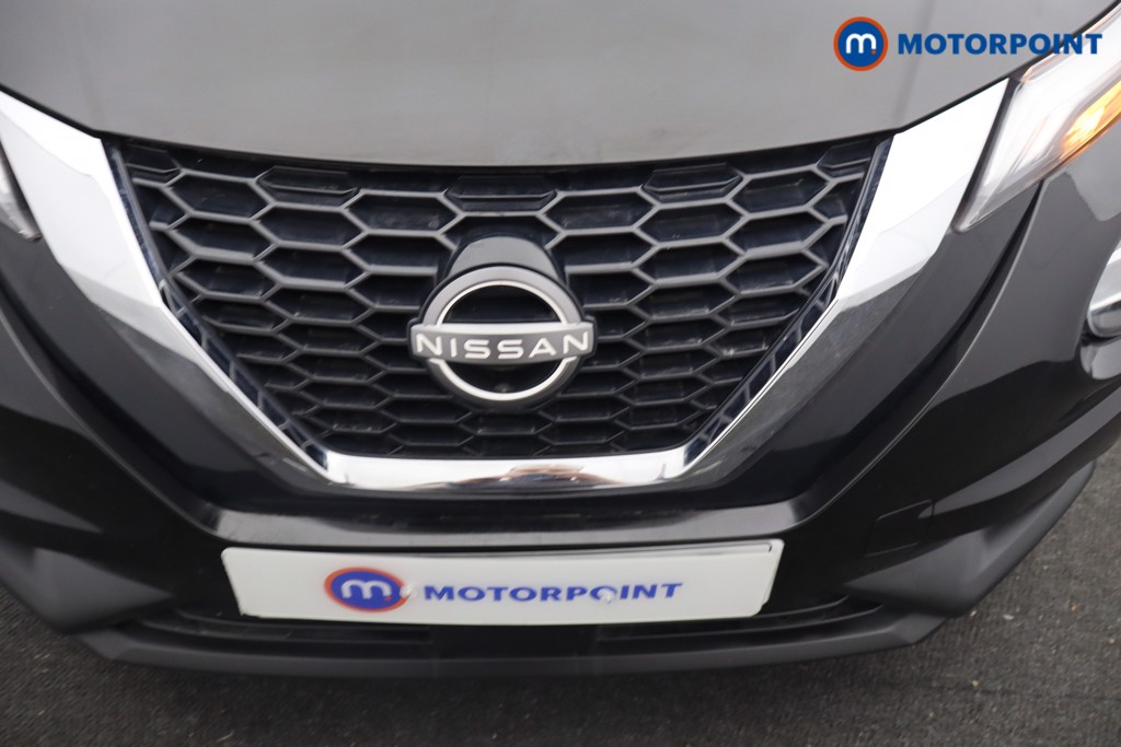Nissan Juke N-Connecta Manual Petrol SUV - Stock Number (1661584) - 23rd supplementary image