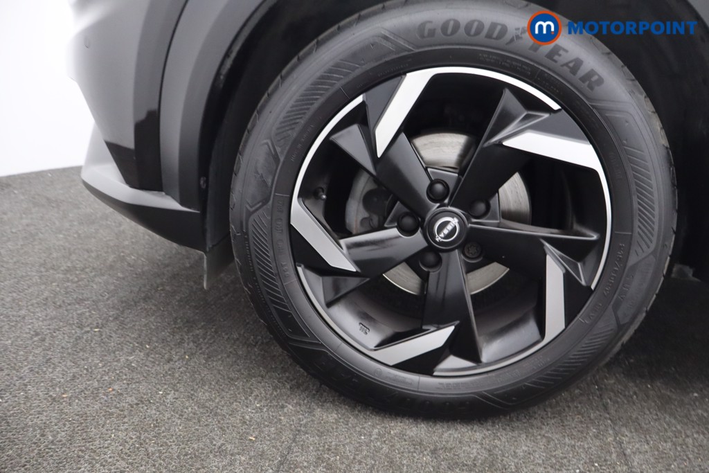 Nissan Juke N-Connecta Manual Petrol SUV - Stock Number (1661584) - 26th supplementary image