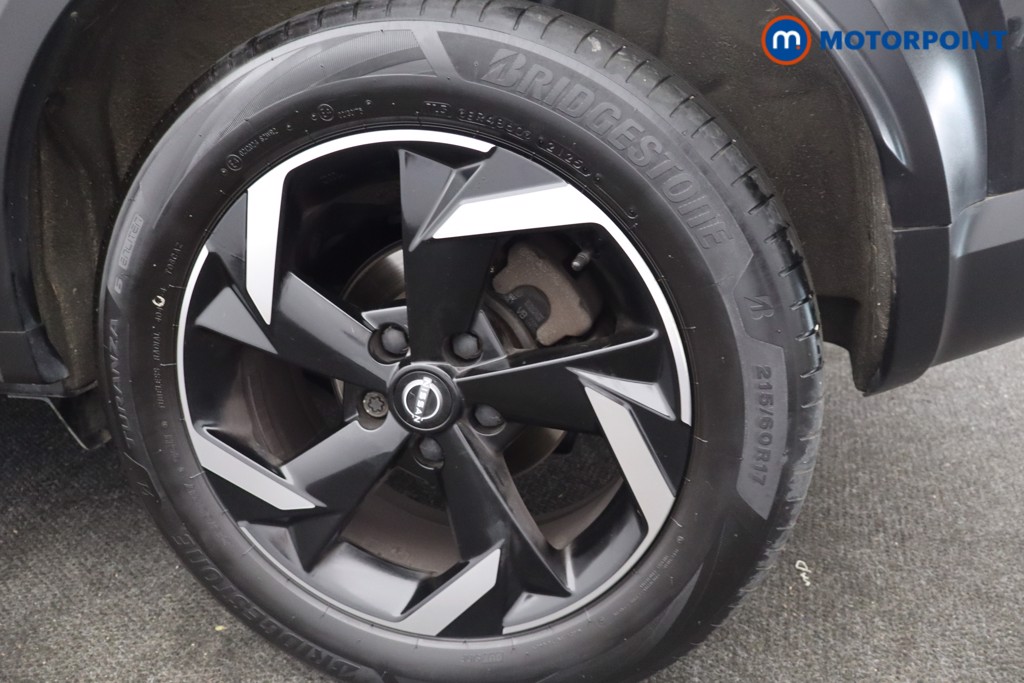 Nissan Juke N-Connecta Manual Petrol SUV - Stock Number (1661584) - 29th supplementary image