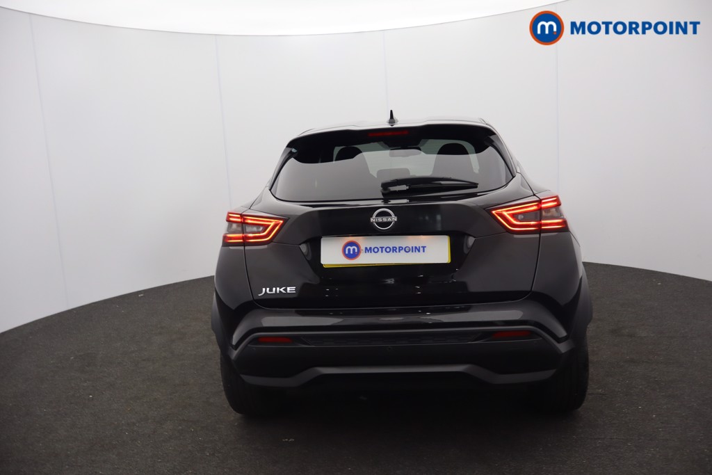Nissan Juke N-Connecta Manual Petrol SUV - Stock Number (1661584) - 1st supplementary image