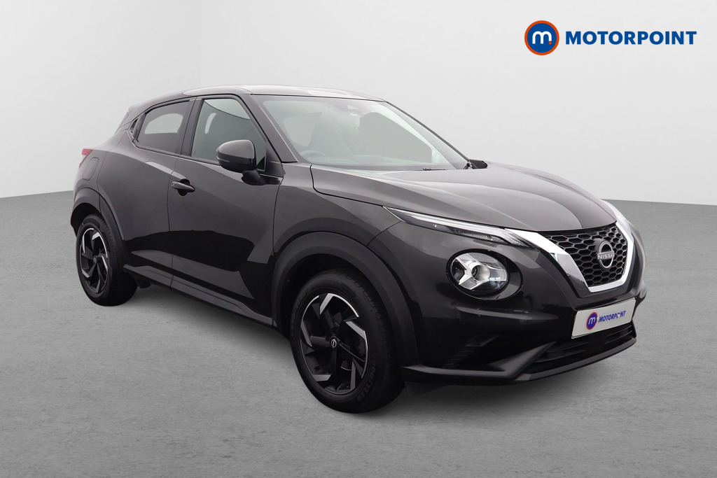 Nissan Juke N-Connecta Manual Petrol SUV - Stock Number (1661584) - Drivers side front corner