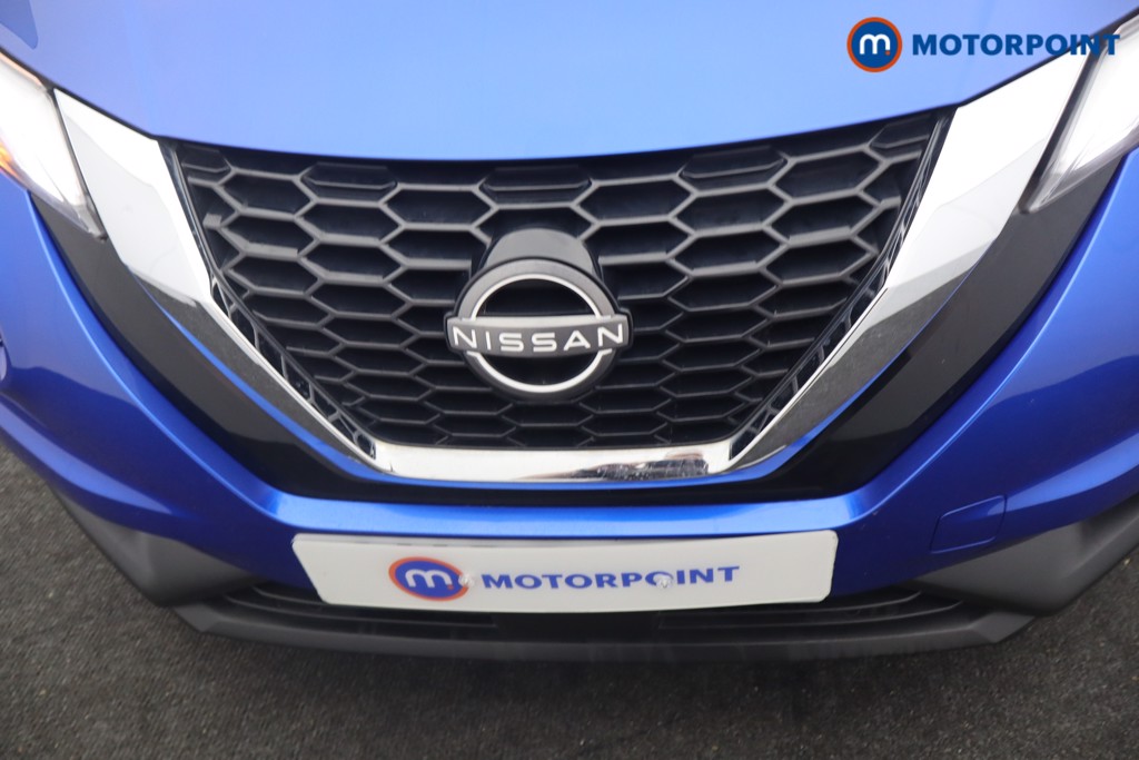 Nissan Juke N-Connecta Manual Petrol SUV - Stock Number (1661588) - 23rd supplementary image