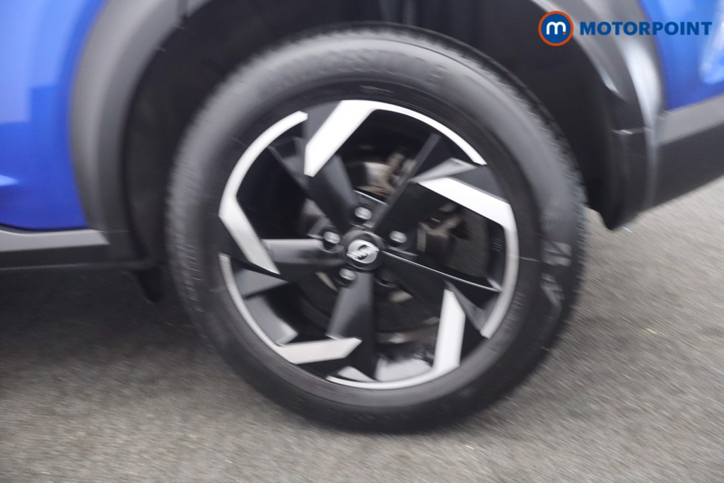 Nissan Juke N-Connecta Manual Petrol SUV - Stock Number (1661588) - 27th supplementary image