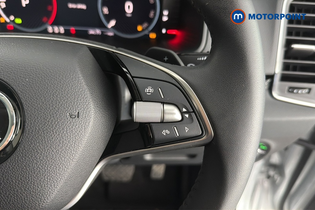 Skoda Karoq Se L Automatic Petrol SUV - Stock Number (1662081) - 3rd supplementary image