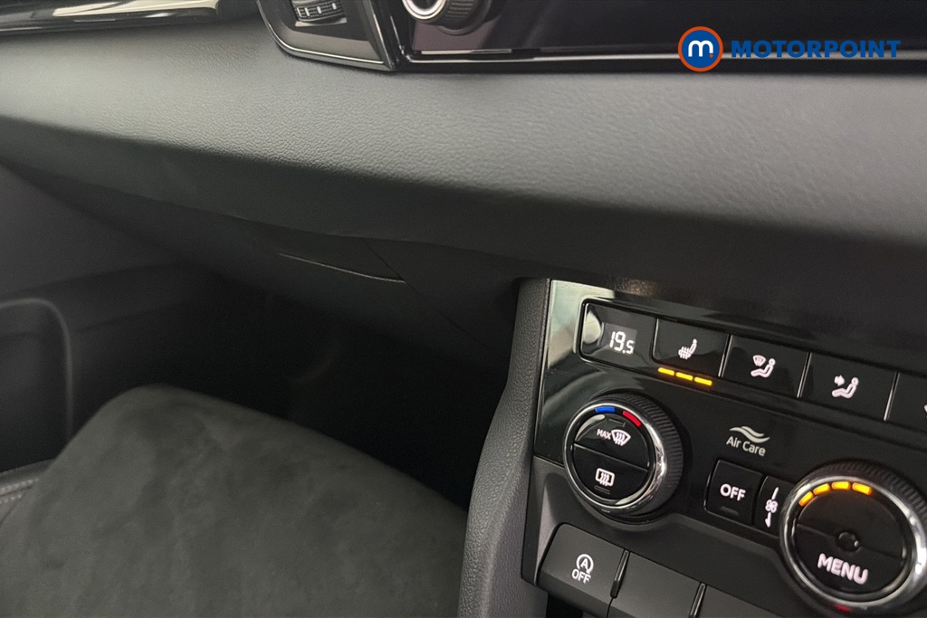 Skoda Karoq Se L Automatic Petrol SUV - Stock Number (1662081) - 14th supplementary image