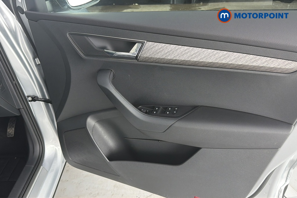 Skoda Karoq Se L Automatic Petrol SUV - Stock Number (1662081) - 18th supplementary image