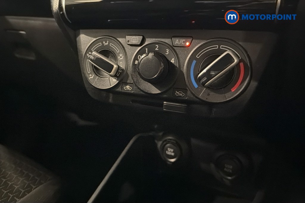 Suzuki Swift Attitude Manual Petrol Hatchback - Stock Number (1663564) - 12th supplementary image