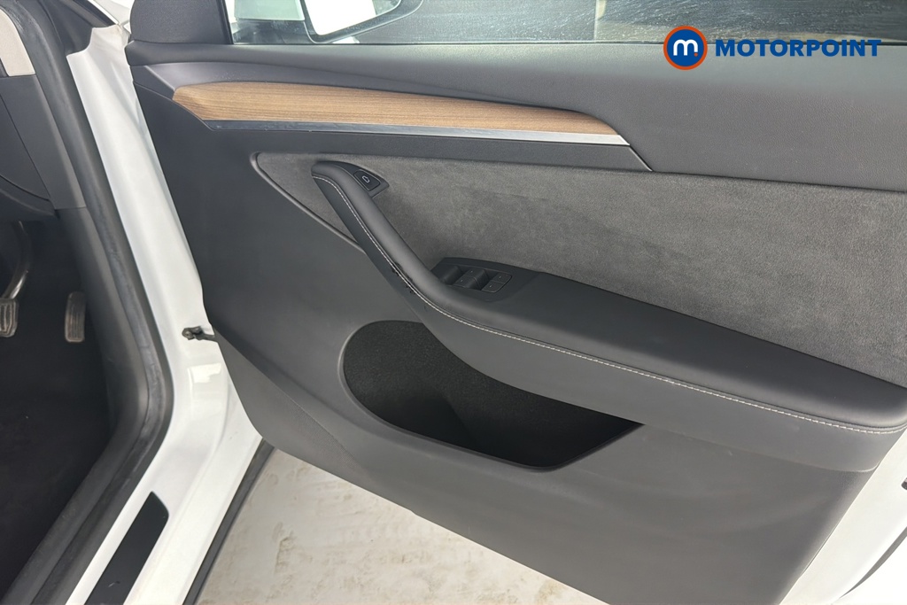 Tesla Model Y Long Range Automatic Electric SUV - Stock Number (1663831) - 18th supplementary image