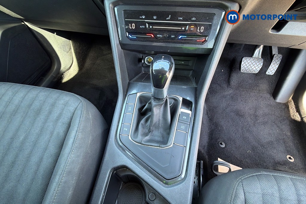 Volkswagen Tiguan Allspace Life Automatic Petrol SUV - Stock Number (1663946) - 4th supplementary image