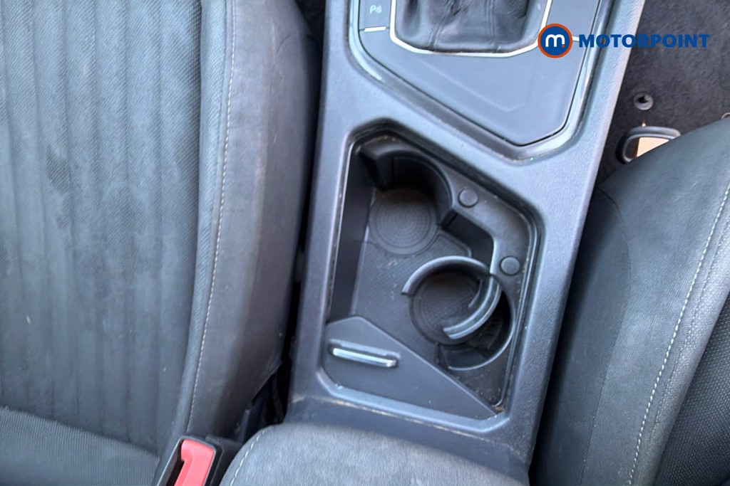 Volkswagen Tiguan Allspace Life Automatic Petrol SUV - Stock Number (1663946) - 5th supplementary image